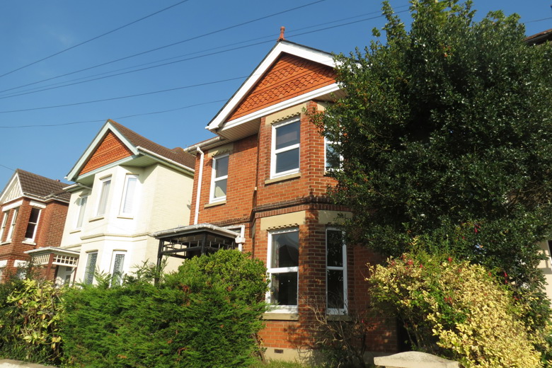 6 Bedroom House in Frederica Road BOURNEMOUTH (1)