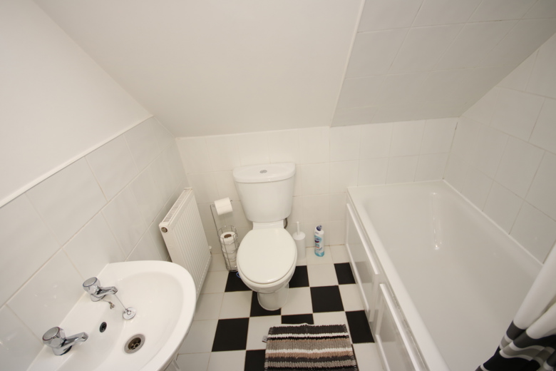 5 Bedroom House in Wycliffe Gardens BOURNEMOUTH