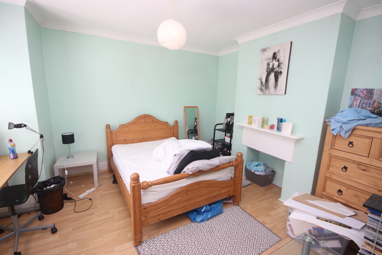 5 Bedroom House in Wycliffe Road BOURNEMOUTH