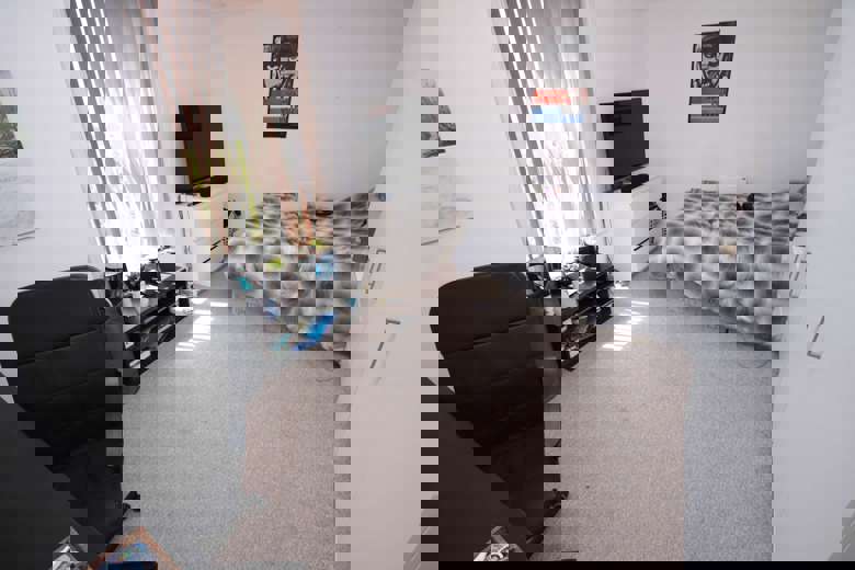 6 Bedroom House in Malmesbury Park Road BOURNEMOUTH