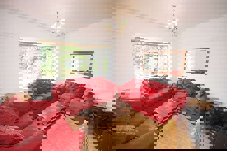 7 Bedroom Bungalow in Namu Road BOURNEMOUTH