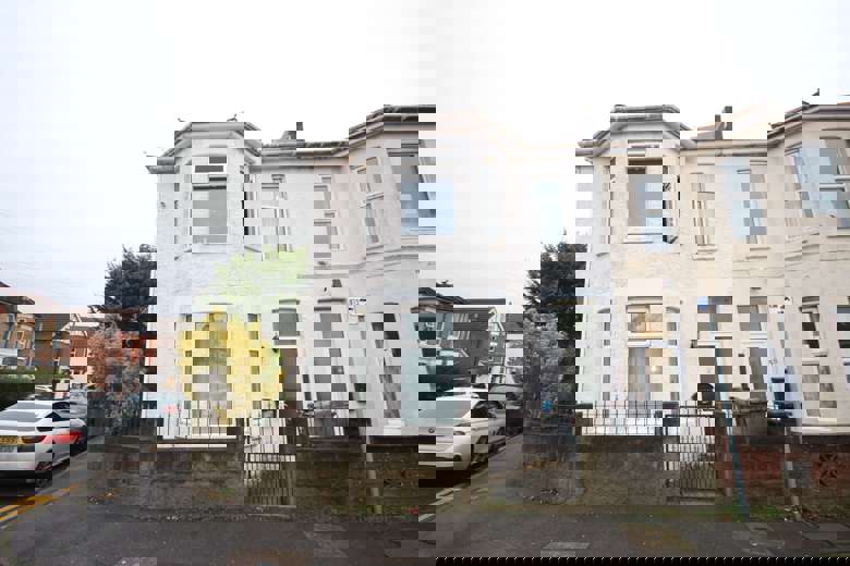 5 Bedroom House in Henville Road BOURNEMOUTH