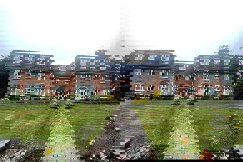 2 Bedroom Flat in Nairn Road Bournemouth