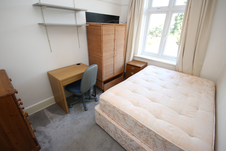 7 Bedroom House in Fernside Road BOURNEMOUTH