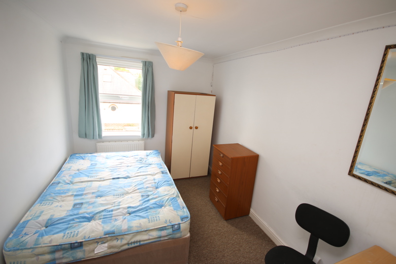 6 Bedroom House in Wycliffe Road Bournemouth