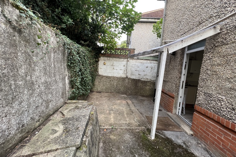 5 Bedroom House in Maxwell Road BOURNEMOUTH