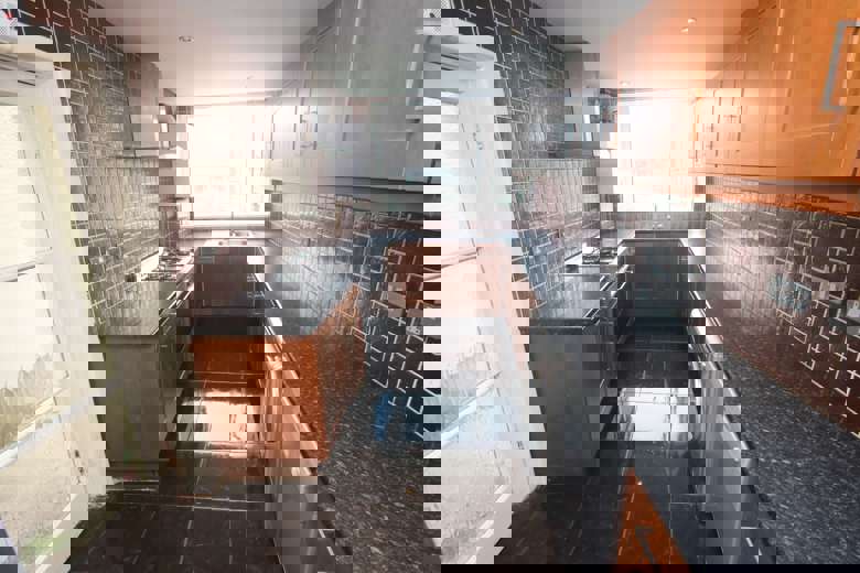 5 Bedroom House in Nortoft Road BOURNEMOUTH