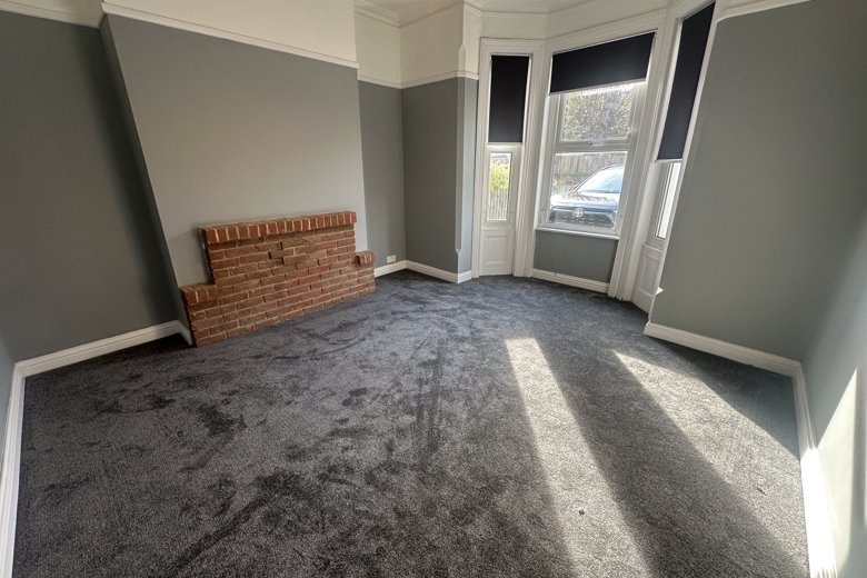 6 Bedroom House in  BOURNEMOUTH (1)