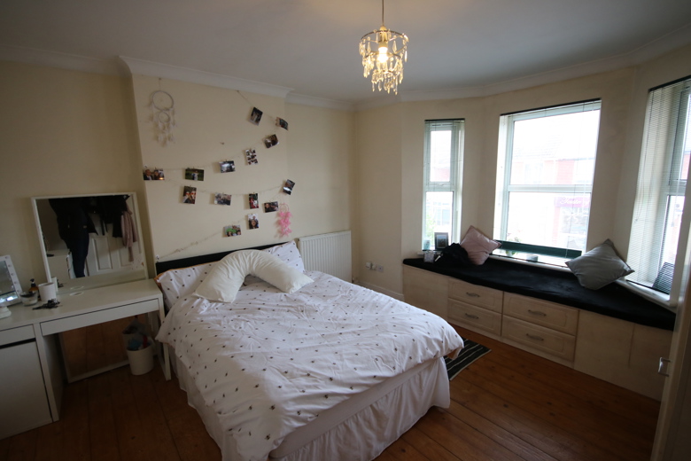 4 Bedroom House in Columbia Road BOURNEMOUTH