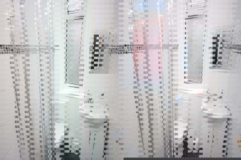 6 Bedroom House in Frederica Road BOURNEMOUTH