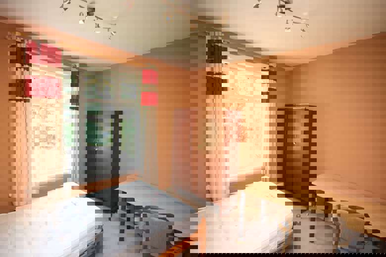 4 Bedroom Bungalow in Redhill Drive, Bournemouth  BOURNEMOUTH