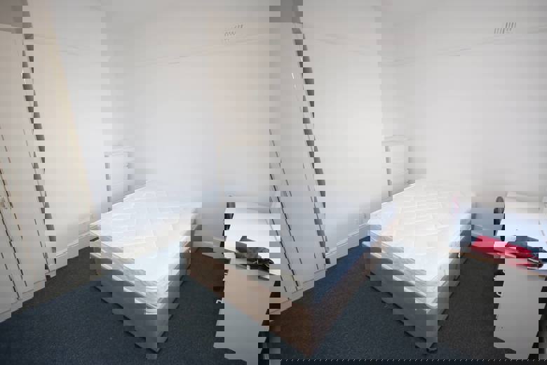 5 Bedroom House in Pine Road BOURNEMOUTH