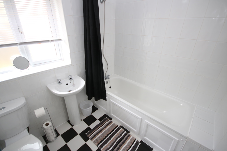 5 Bedroom House in Wycliffe Gardens BOURNEMOUTH