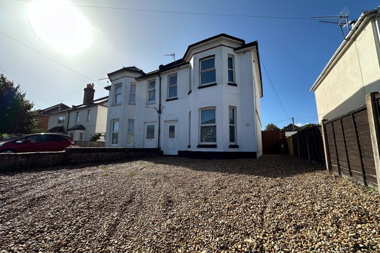 5 Bedroom House in Stewart Road Bournemouth