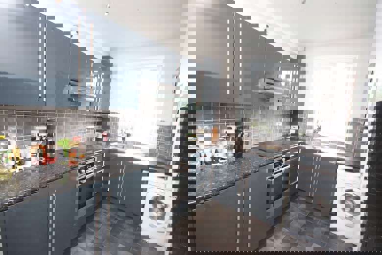 4 Bedroom Flat in Vale Road BOURNEMOUTH