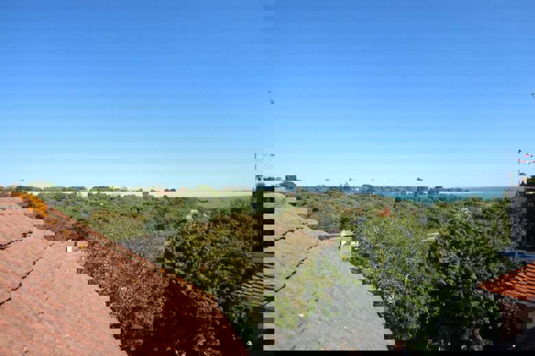 4 Bedroom Flat in Burnaby Road BOURNEMOUTH