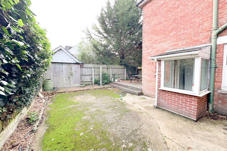 5 Bedroom House in  BOURNEMOUTH